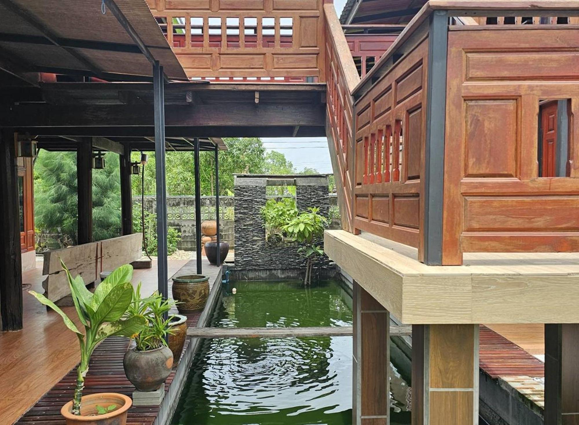 Nipatra Homestay Bangkok Exterior photo